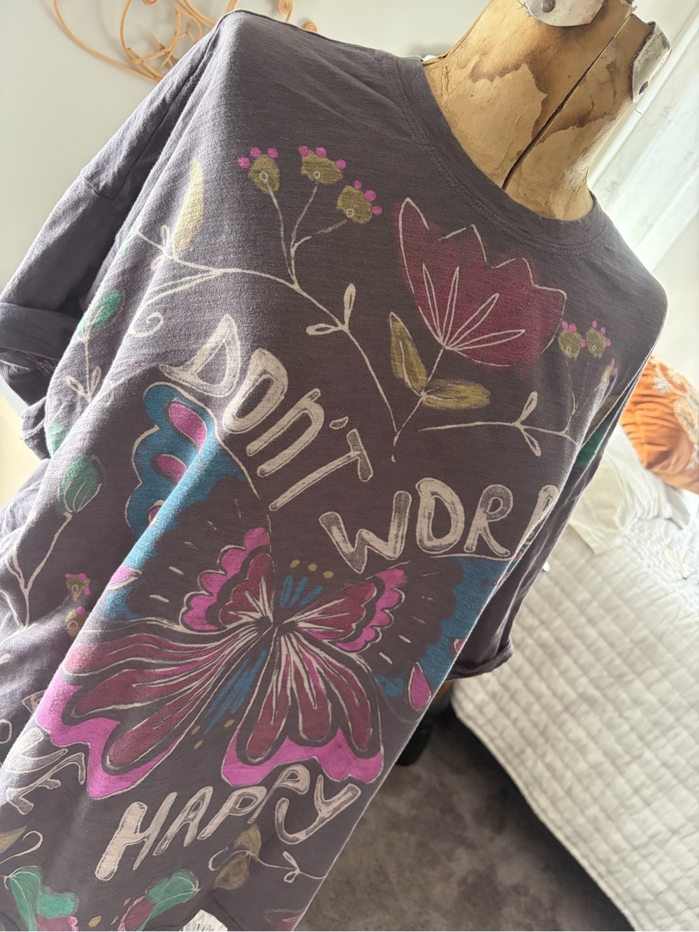 Natural Life - Don’t Worry Be Happy Oversized T-shirt - Picture 2 of 7